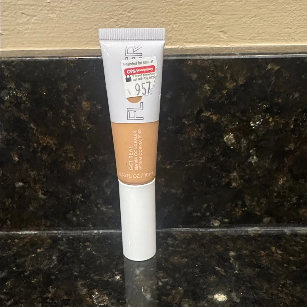FLOWER Beauty Get Real Serum‎ Concealer - Medium Honey